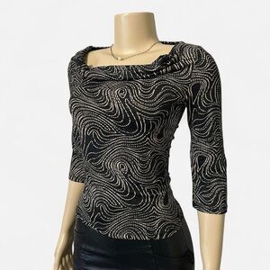 Chic Swirl Pattern Women's Blouse